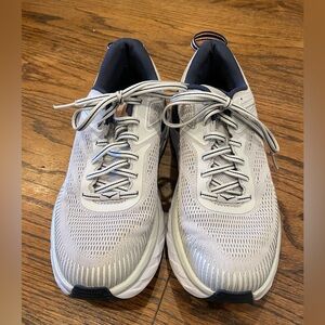Hoka One One Bondi 7 Women’s Running Shoes - Size 9.5